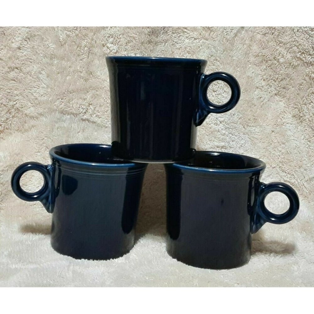 SOLD - 1988 VINTAGE FIESTAWARE 3 TOM & JERRY MUGS